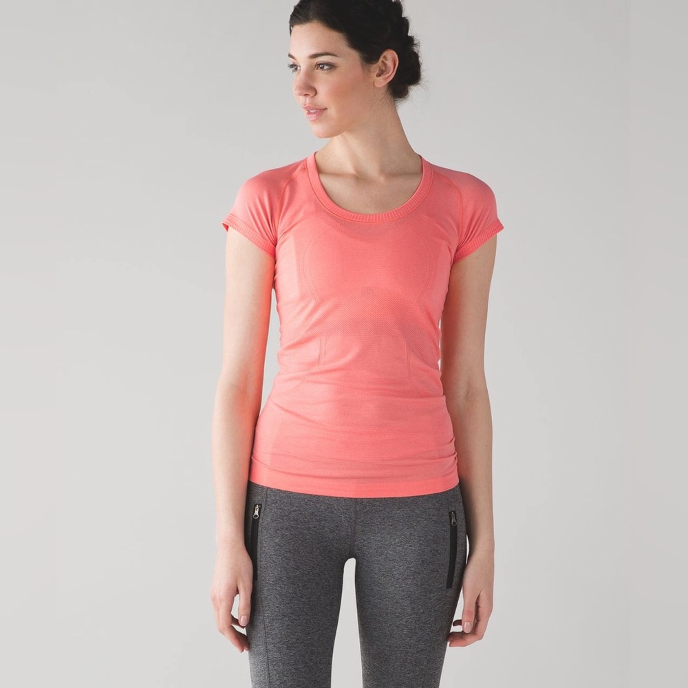 Lululemon Swiftly Tech Short Sleeve Scoop